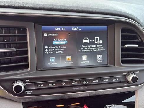 Used 2019 Hyundai Elantra SEL image 12