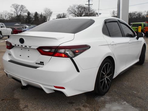 Used 2022 Toyota Camry SE image 26