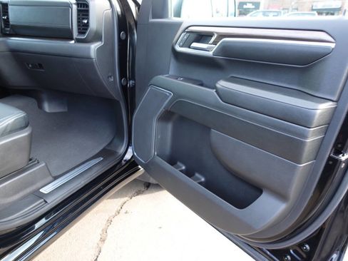 Used 2024 Chevrolet Silverado 1500 LT image 29