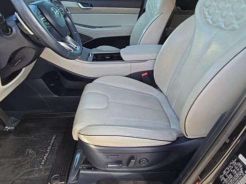 Used 2021 Hyundai Palisade Limited image 13