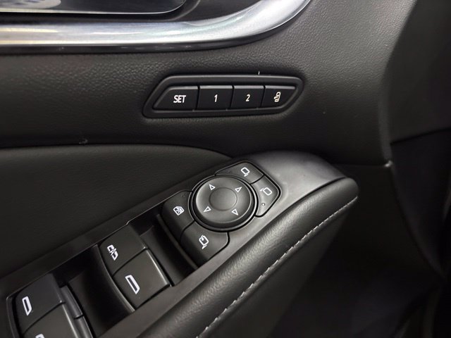Used 2019 Buick Enclave Avenir w/ Avenir Technology Package AWD/4WD image 37
