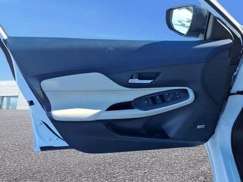 New 2026 Nissan Sentra SL w/ Floor Mat Package FWD image 19