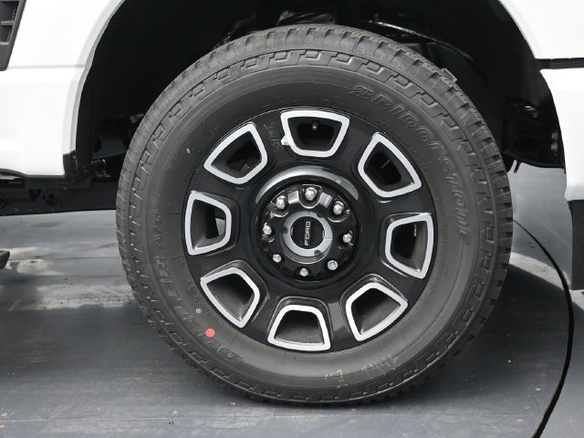 Certified 2025 Ford F250 Platinum AWD/4WD image 36