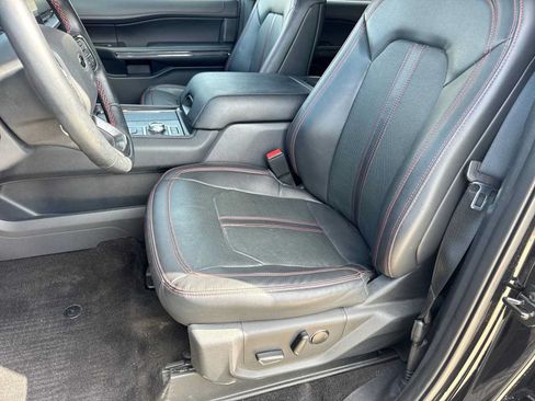 Used 2023 Ford Expedition Limited AWD/4WD image 15