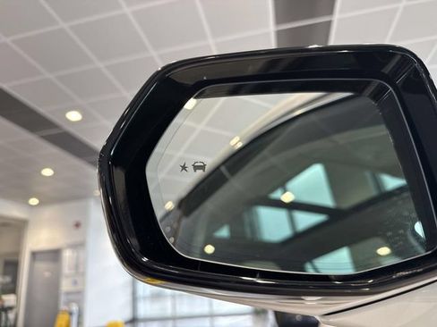 Certified 2024 Cadillac XT6 Premium Luxury w/ LPO, Floor Liner Package AWD/4WD image 12