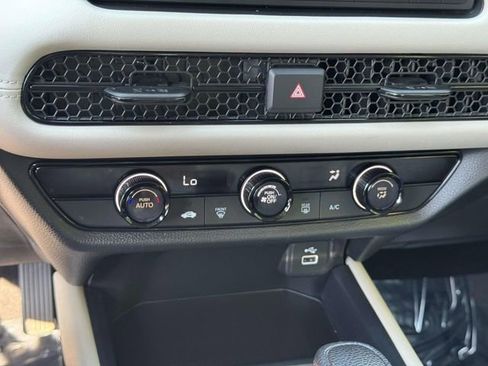 Certified 2023 Honda HR-V LX image 26