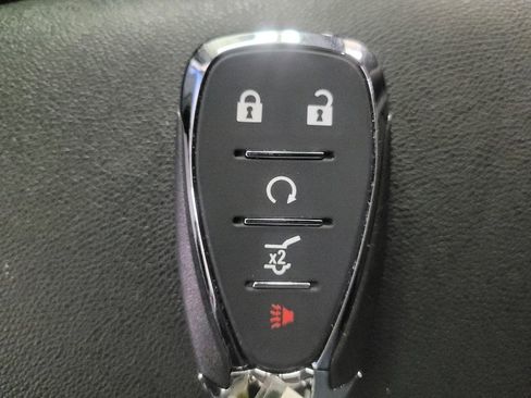 Used 2024 Chevrolet Equinox LT FWD image 32