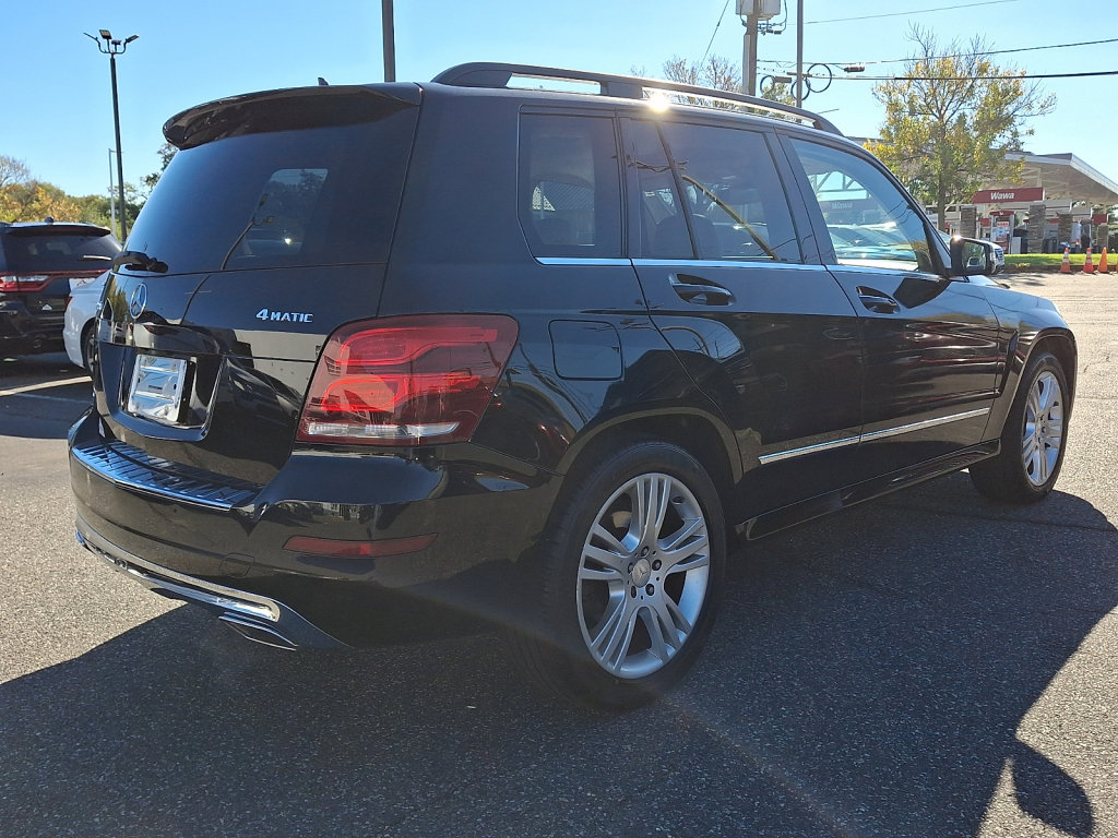 Used 2015 Mercedes-Benz GLK 350 4MATIC image 5