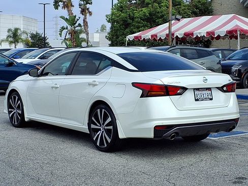 Used 2020 Nissan Altima 2.5 SR FWD image 3