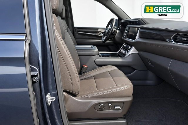 Used 2021 GMC Yukon XL Denali w/ Denali Premium Package RWD image 11