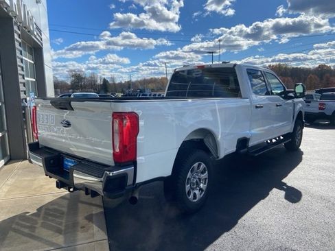 Used 2024 Ford F250 XLT image 3