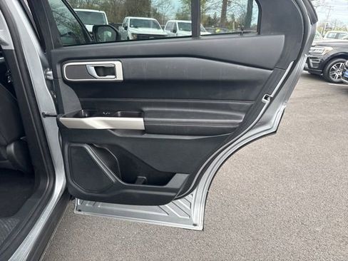 Used 2023 Ford Explorer XLT w/ Equipment Group 202A image 14