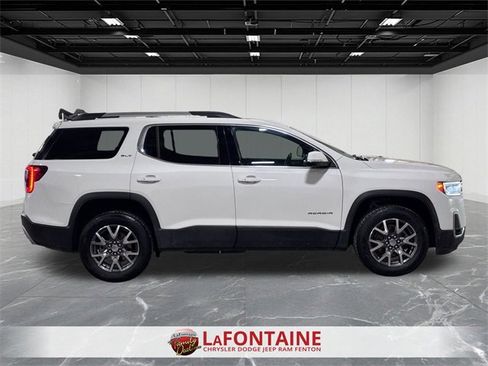 Used 2023 GMC Acadia SLT image 6