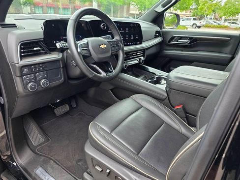 Certified 2025 Chevrolet Tahoe Premier AWD/4WD image 11