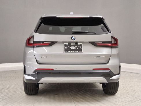 New 2026 BMW X1 xDrive28i w/ Convenience Package AWD/4WD image 8