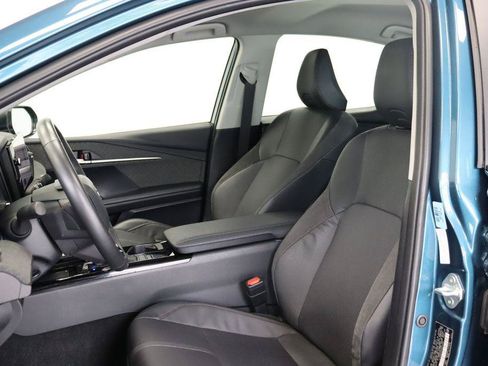 Used 2025 Toyota Camry XLE FWD image 22