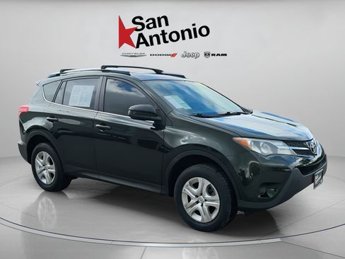 Used 2013 Toyota RAV4 LE FWD image 1