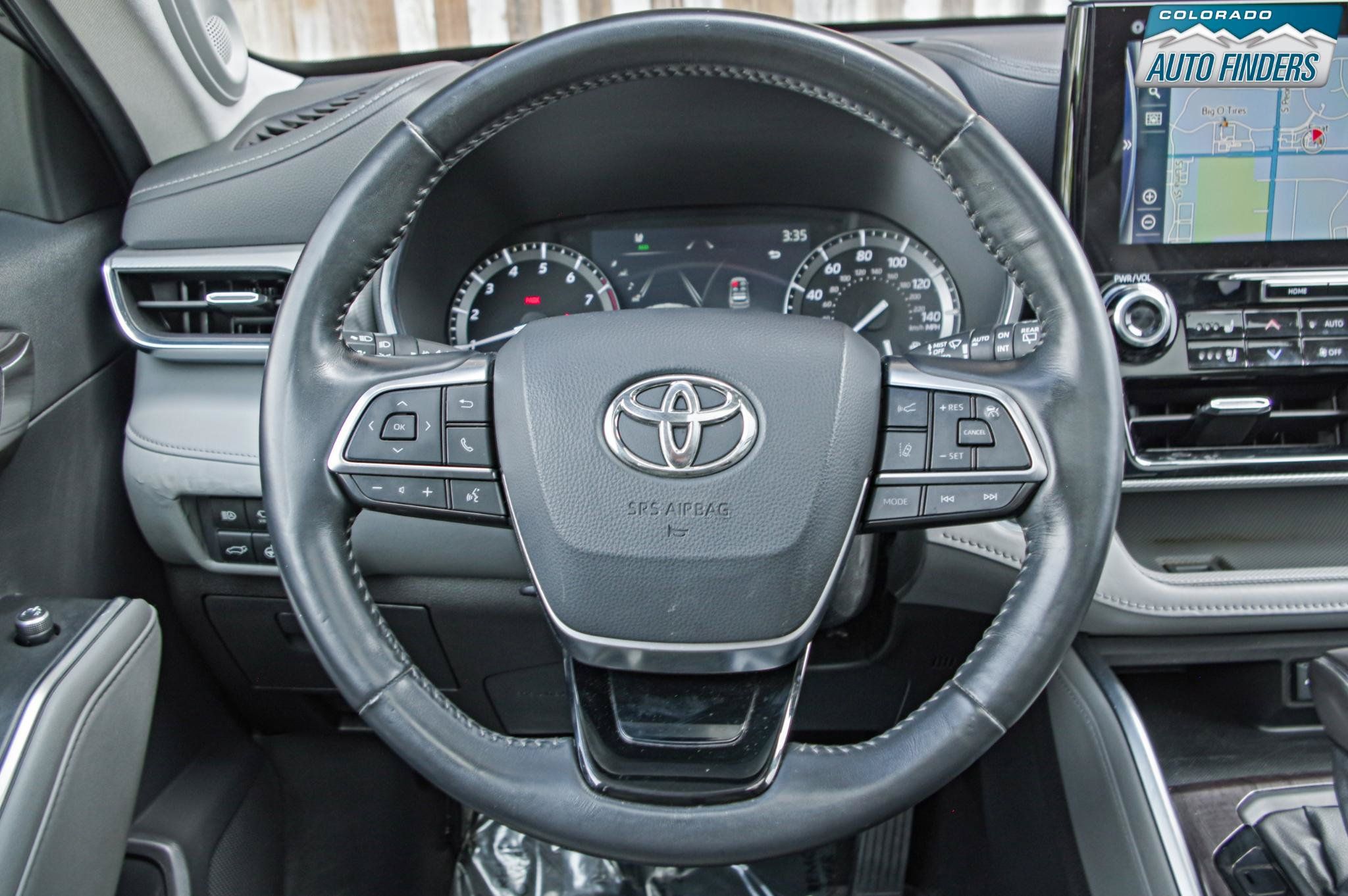 Used 2021 Toyota Highlander Platinum AWD/4WD image 14