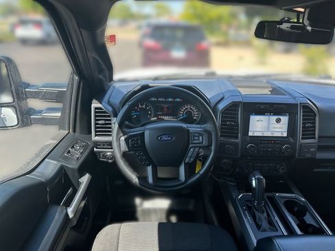 Used 2017 Ford F150 XLT w/ Equipment Group 302A Luxury AWD/4WD image 11