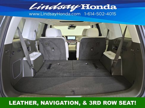 Used 2025 Hyundai Santa Fe Calligraphy AWD/4WD image 7