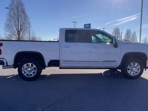 Certified 2024 Chevrolet Silverado 3500 High Country image 9