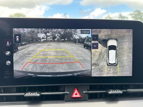 Used 2023 Kia Sportage SX image 23