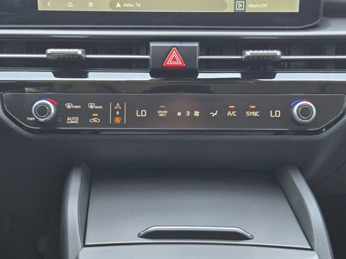 New 2026 Kia Sportage SX Prestige AWD/4WD image 16