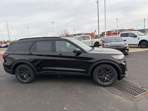 New 2026 Ford Explorer ST w/ Sun And Sound Package image 4