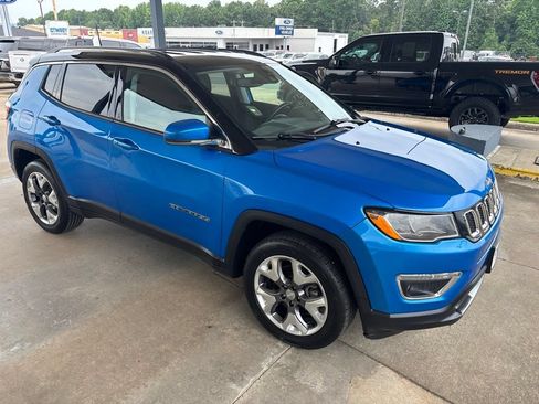 Used 2021 Jeep Compass Limited AWD/4WD image 3