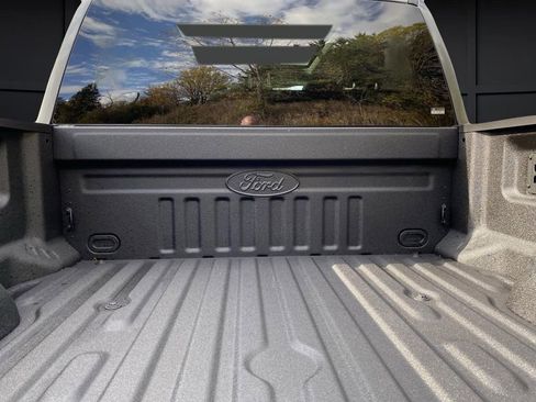 New 2026 Ford F250 XLT w/ XLT Premium Package image 19