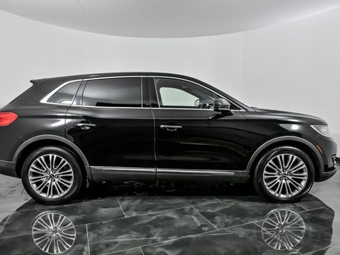 Used 2017 Lincoln MKX Reserve w/ Lincoln MKX Climate Package image 12