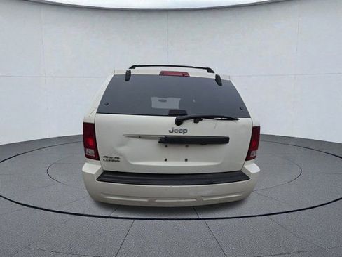 Used 2008 Jeep Grand Cherokee Laredo image 4