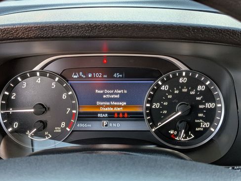 Certified 2024 Nissan Frontier SV w/ Technology Package image 21