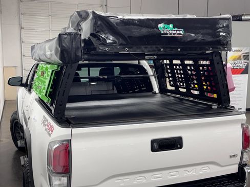 Used 2023 Toyota Tacoma TRD Off-Road AWD/4WD image 6