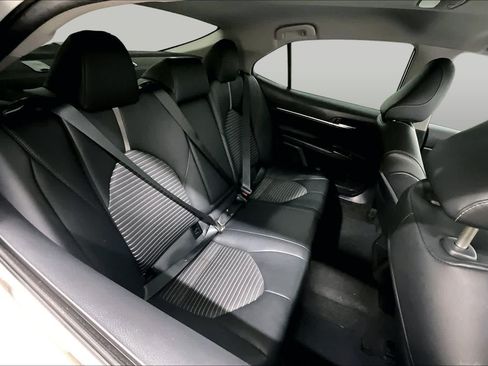 Used 2024 Toyota Camry SE FWD image 18