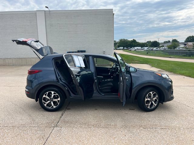 Used 2022 Kia Sportage LX FWD image 12