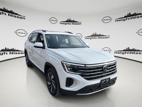 Used 2024 Volkswagen Atlas SE image 8