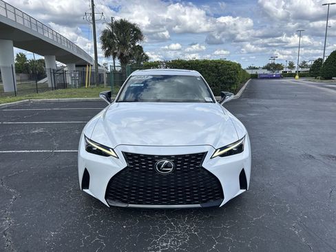Used 2023 Lexus IS 300 w/ Comfort Package RWD image 19