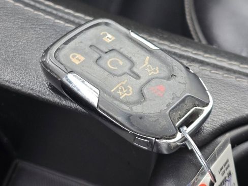 Used 2019 Chevrolet Suburban LT image 32