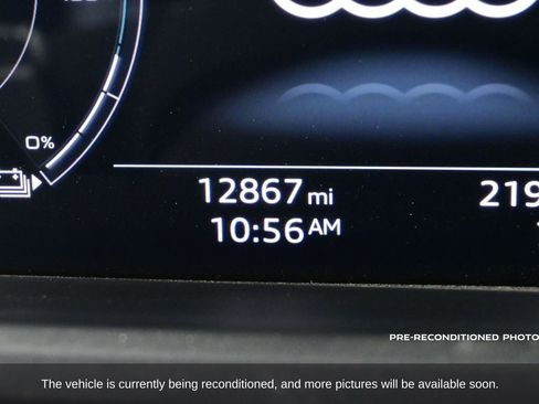 Used 2022 Audi e-tron GT Premium Plus image 11