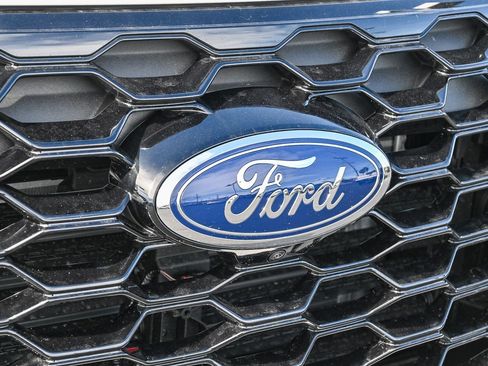 New 2026 Ford Explorer ST-Line w/ ST-Line Street Pack image 12