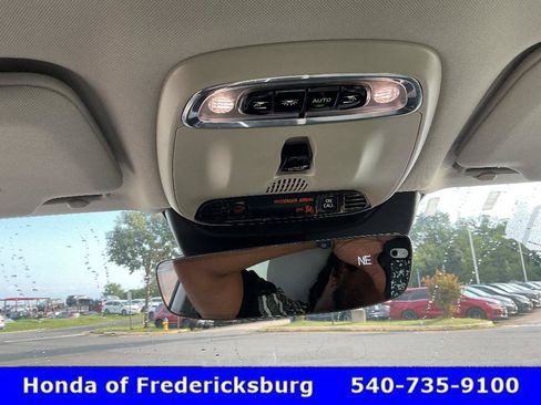 Used 2018 Volvo S90 T5 Momentum w/ Convenience Package FWD image 43