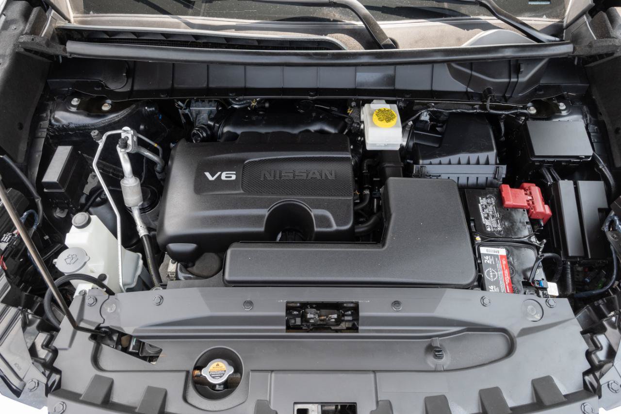 Used 2023 Nissan Pathfinder Platinum AWD/4WD image 40