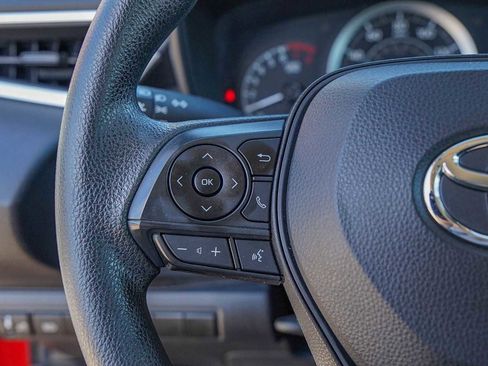 Used 2021 Toyota Corolla LE image 13