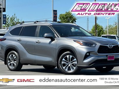 Used 2025 Toyota Highlander XLE