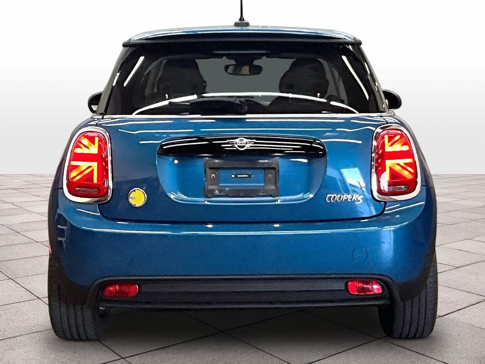 Used 2024 MINI Cooper SE FWD image 8