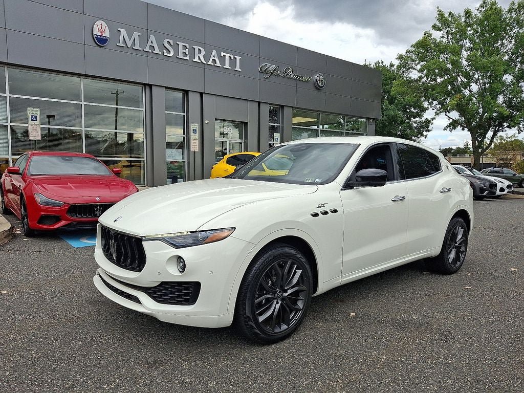 Used 2024 Maserati Levante GT Ultima AWD/4WD image 22