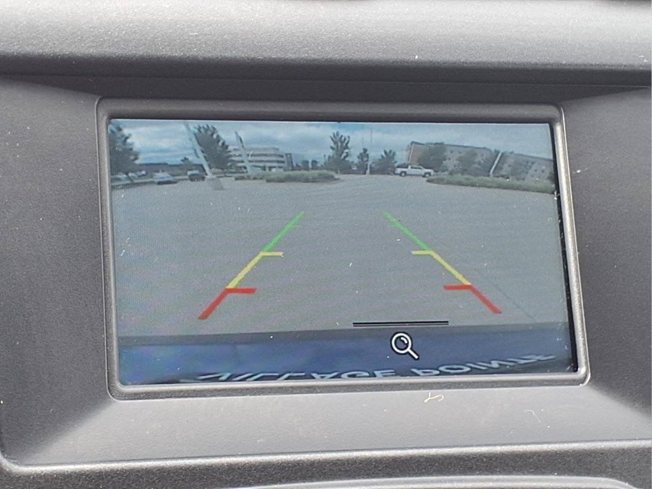 Used 2015 Ford Fusion SE FWD image 14