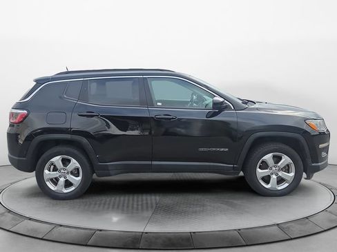 Used 2018 Jeep Compass Latitude w/ Popular Equipment Group AWD/4WD image 6