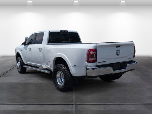 Used 2019 RAM 3500 Laramie AWD/4WD image 3